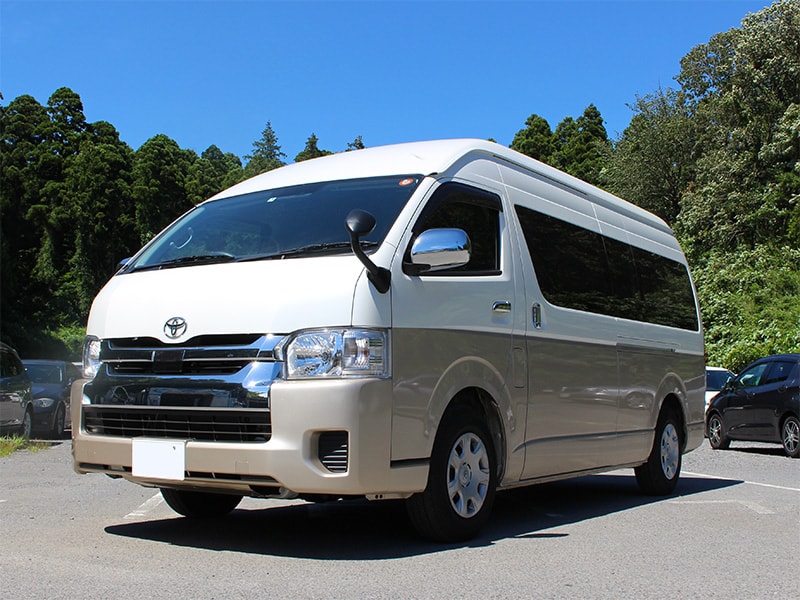 W3クラス ハイエースのレンタカー１０人乗れる大型車 成田空港近くの格安レンタカー Eレンタカー成田空港店